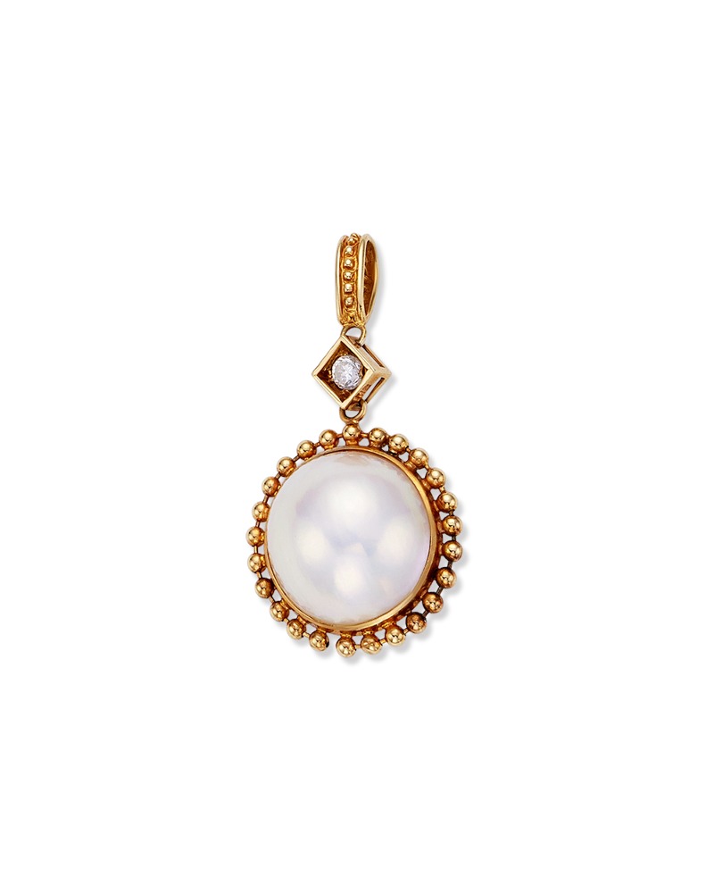 [ VINTAGE ] Mabe Pearl Diamond Pendant